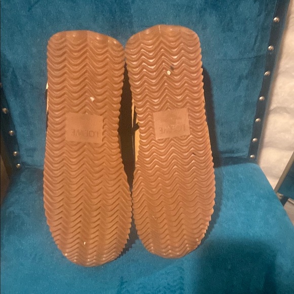 Loewe - Picture 3 of 5